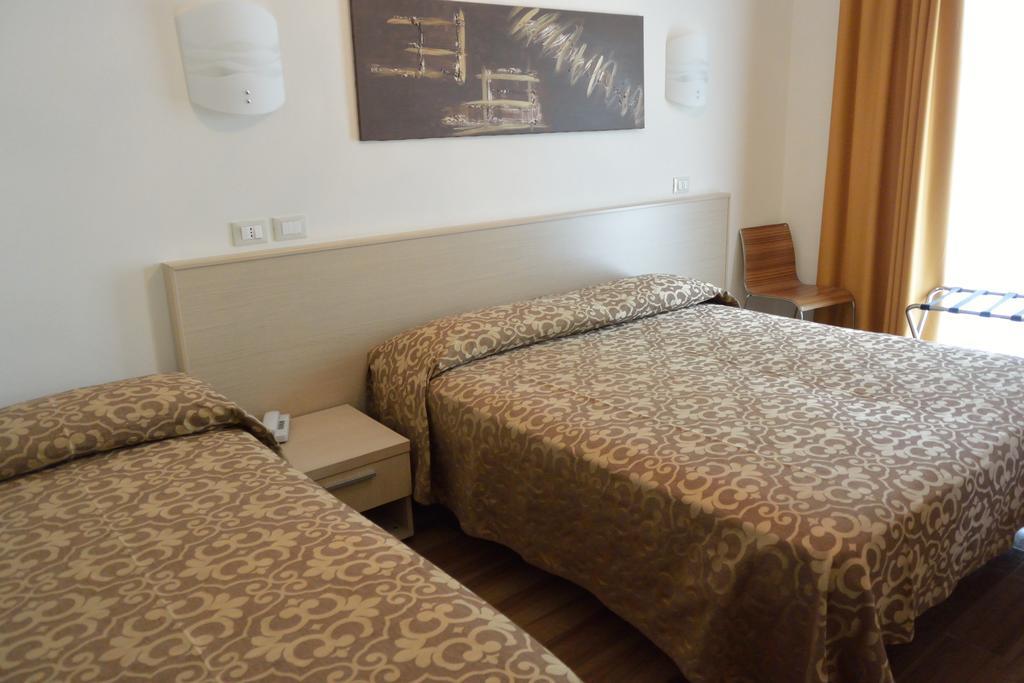 Hotel Castiglione Линьяно-Саббьядоро Экстерьер фото